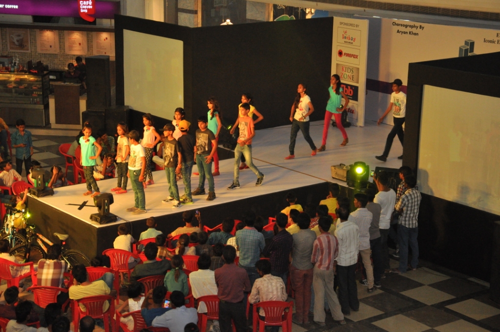 R-Tech Bhiwadi kids fashion show